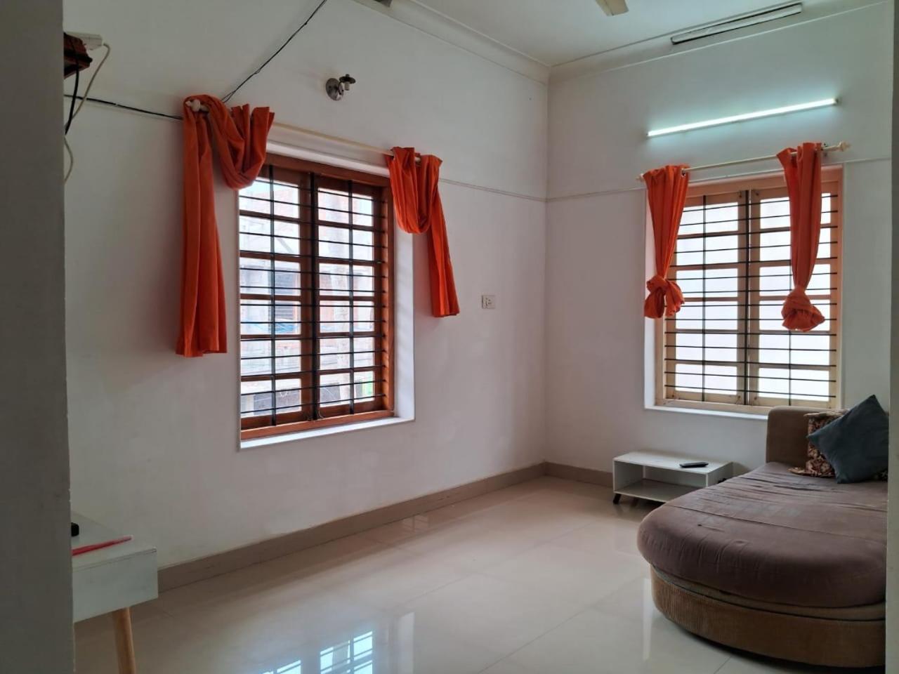 Orange Valley Homestay Thiruvananthapuram Exterior foto